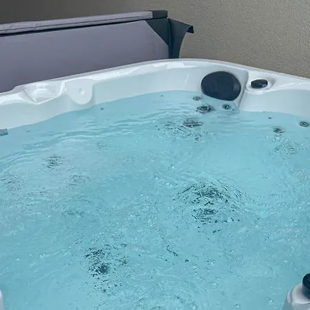 3 Bedroom Amazing In Dom wakacyjny Jard-sur-Mer