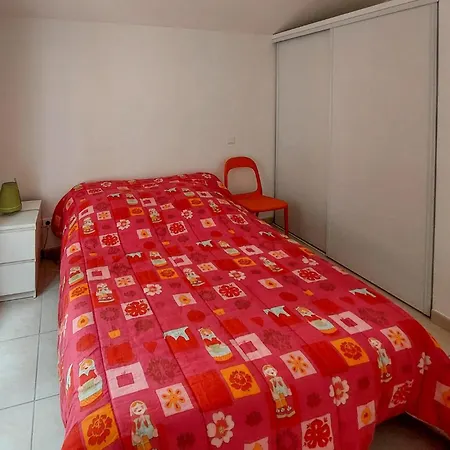 3 Bedroom Amazing In * Jard-sur-Mer