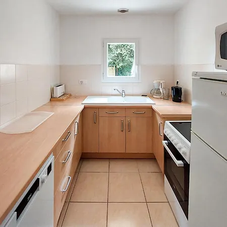 3 Bedroom Amazing In Jard-sur-Mer